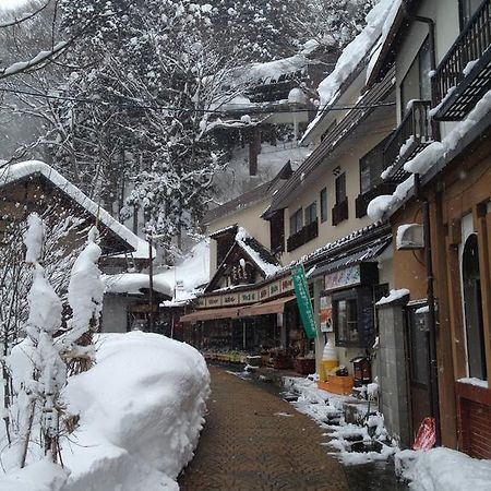 Sawataya Hotel Nozawaonsen Exterior photo